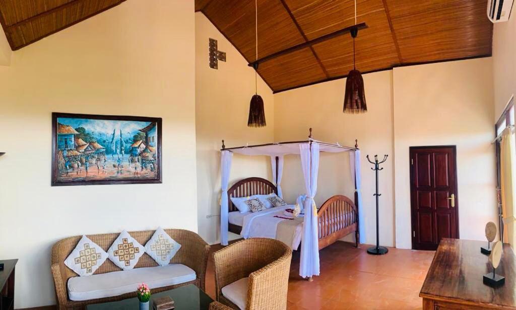 Giri'S Villa Jimbaran Ungasan  Exterior photo